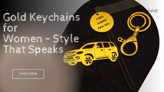 Elegant gold keychain for women, personalized and crafted in stainless steel, perfect gift for her