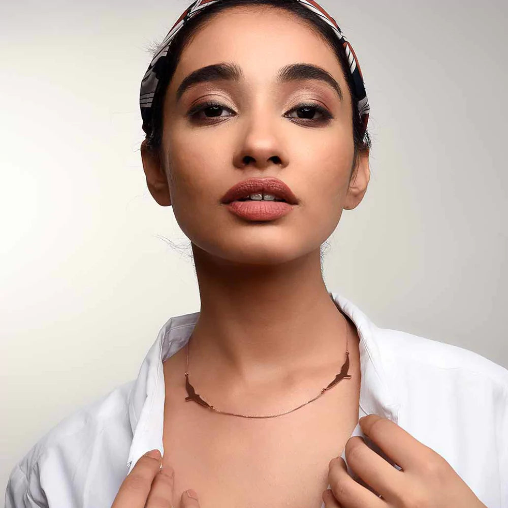 Flying Birds Pendant Necklace - Symbolic Nature-Inspired Jewelry for Women