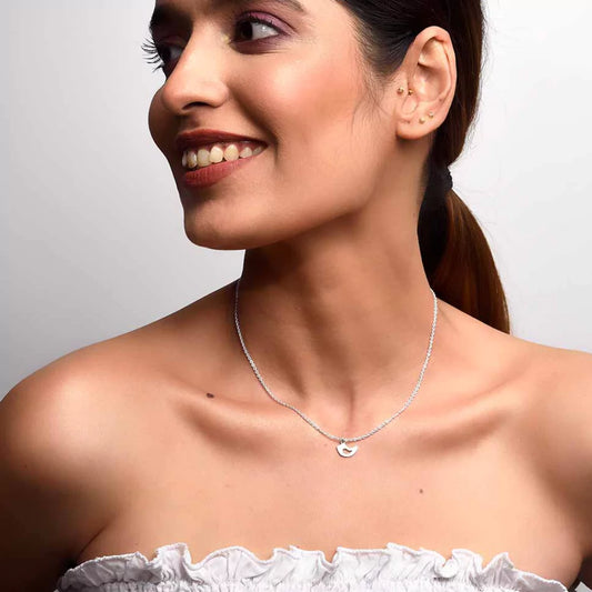 Sparrow Bird Pendant Necklace - Elegant Nature-Inspired Jewelry for Women