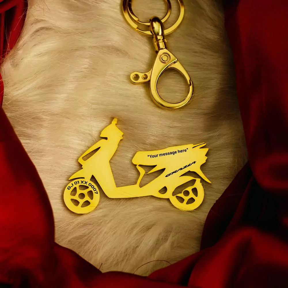Custom engraved Grazia keychain for everyday city travel