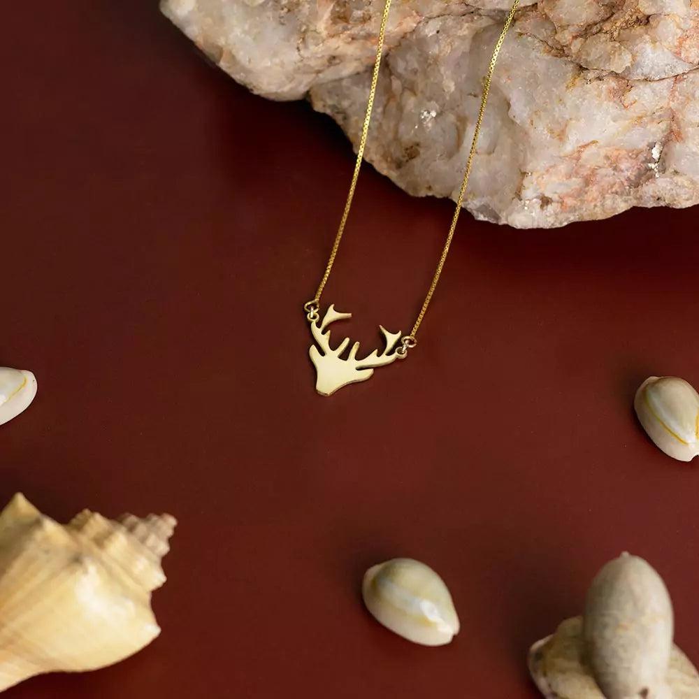 Antlers Pendant Necklace – Nature-Inspired Jewelry in Silver Finish