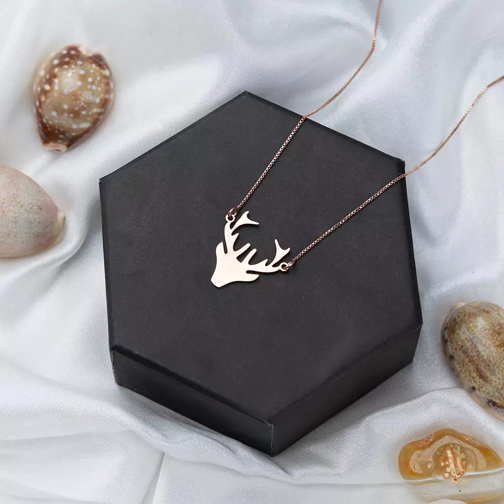 Antlers Pendant Necklace – Nature-Inspired Jewelry in Silver Finish