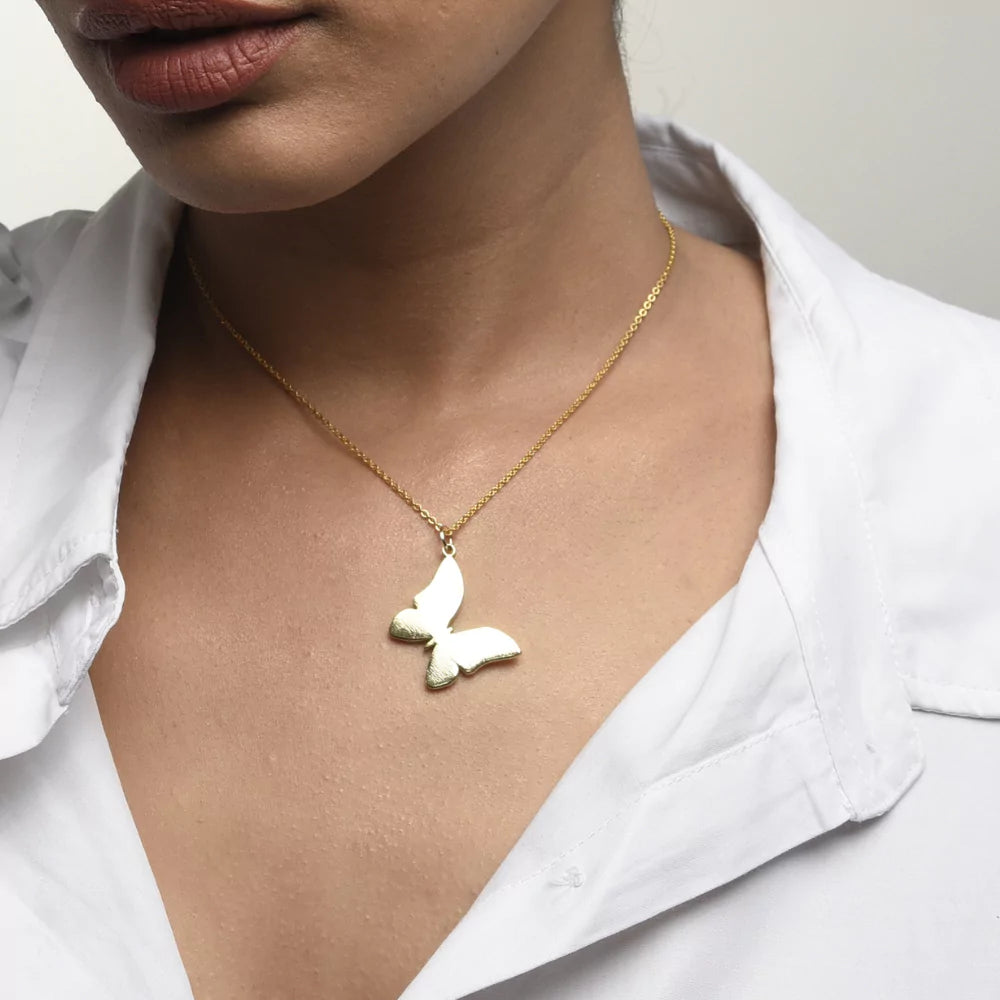 Butterfly Pendant Necklace - Elegant Nature-Inspired Jewelry for Women