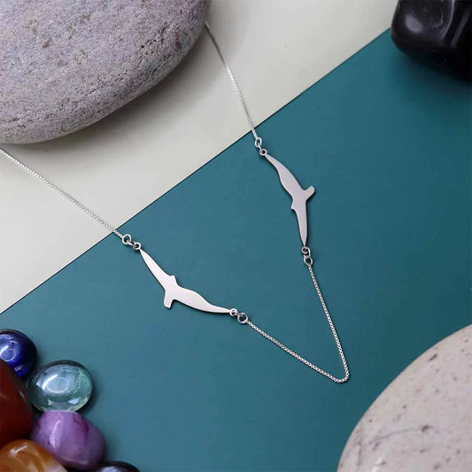 Flying Birds Pendant Necklace - Symbolic Nature-Inspired Jewelry for Women