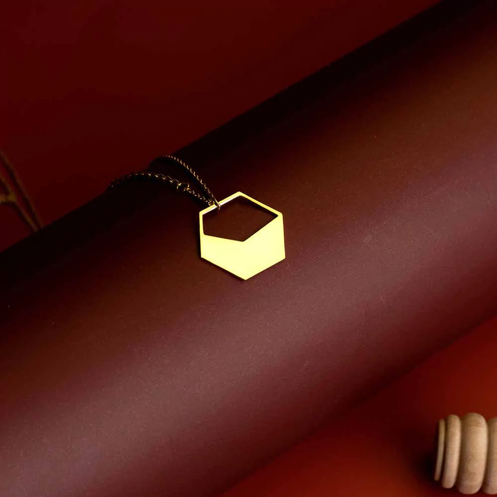 Elegant Honeycomb Pendant Necklace – Unique Geometric Jewelry Design
honeycomb pendant necklace, geometric jewelry design, unique honeycomb pendant, elegant honeycomb necklace, modern honeycomb jewelry, stylish honeycomb pendant