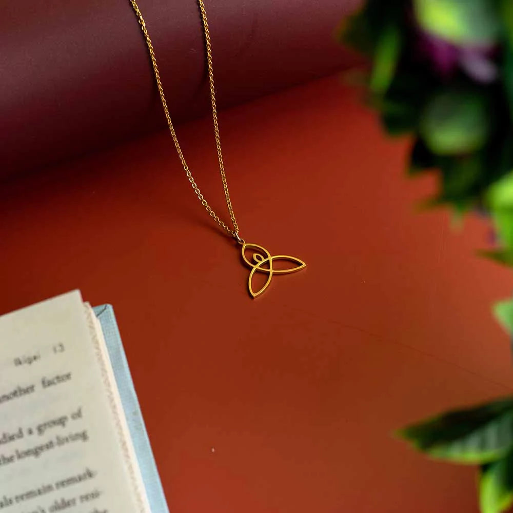 Trinity Symbol Pendant Necklace – Elegant Meaningful Jewelry Design
trinity symbol pendant necklace, meaningful jewelry design, elegant trinity pendant, spiritual symbol necklace, high-quality trinity pendant, stylish trinity jewelry