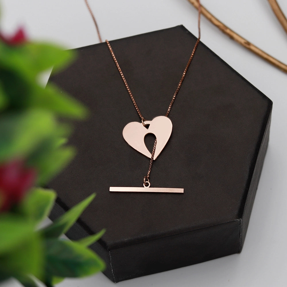 Barring My Heart Necklace Heart Pendant Necklace Elegant Love Jewelry Adjustable Chain Necklace Romantic Heart Necklace High-Quality Metal Jewelry Timeless Pendant Design