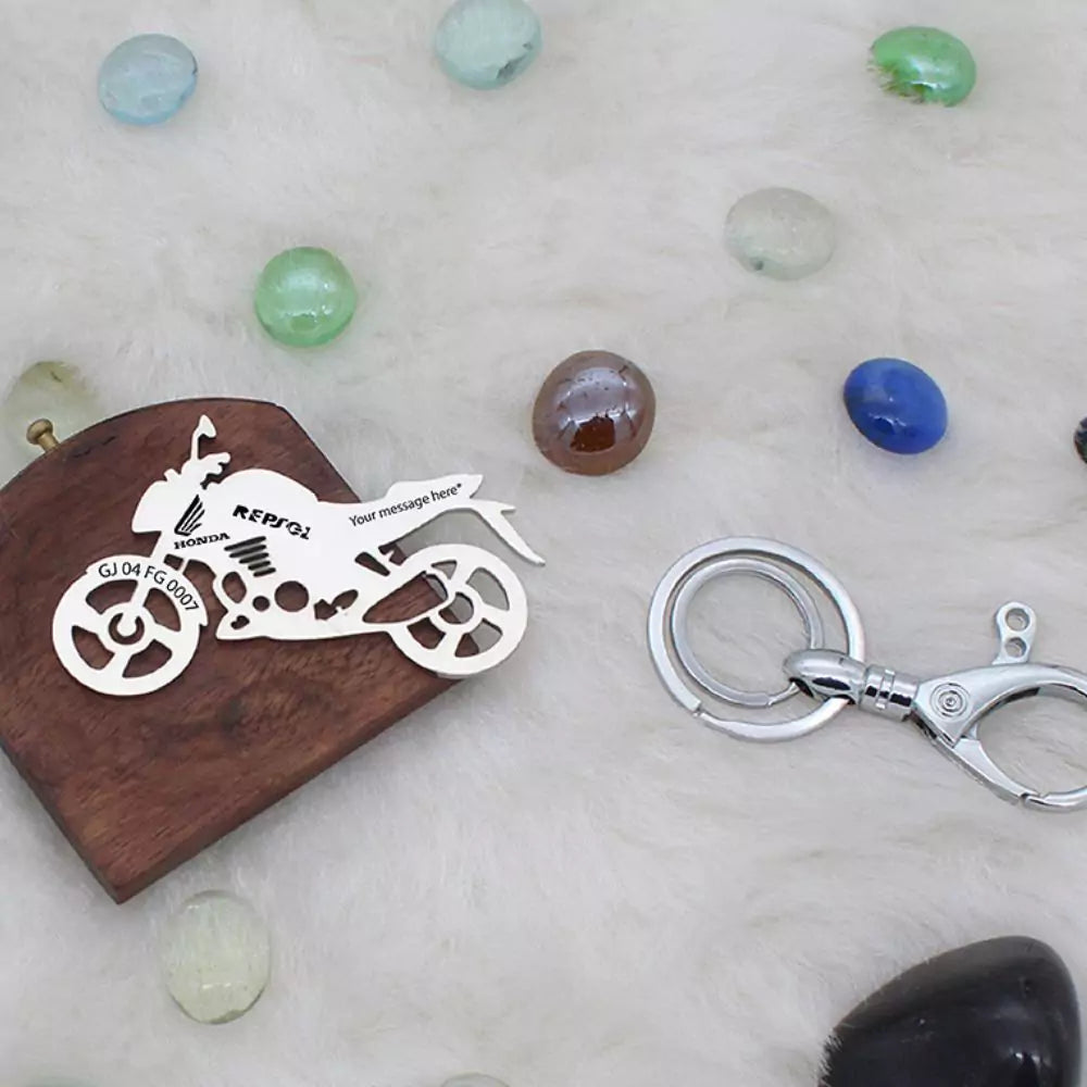 Sporty motorcycle keychain for performance bike enthusiasts