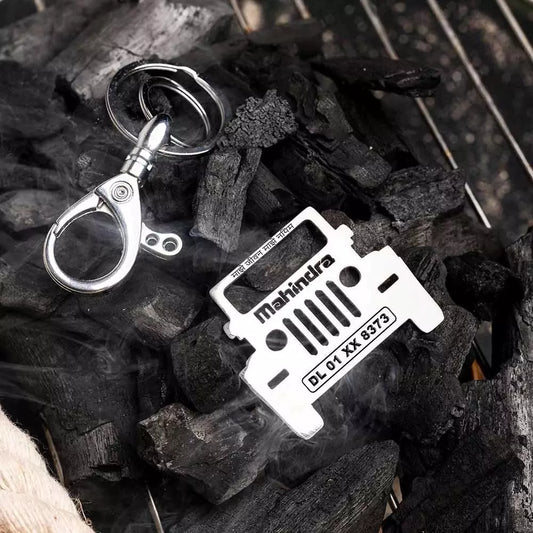Mahindra Thar Old car keychain – perfect gift for classic SUV lovers