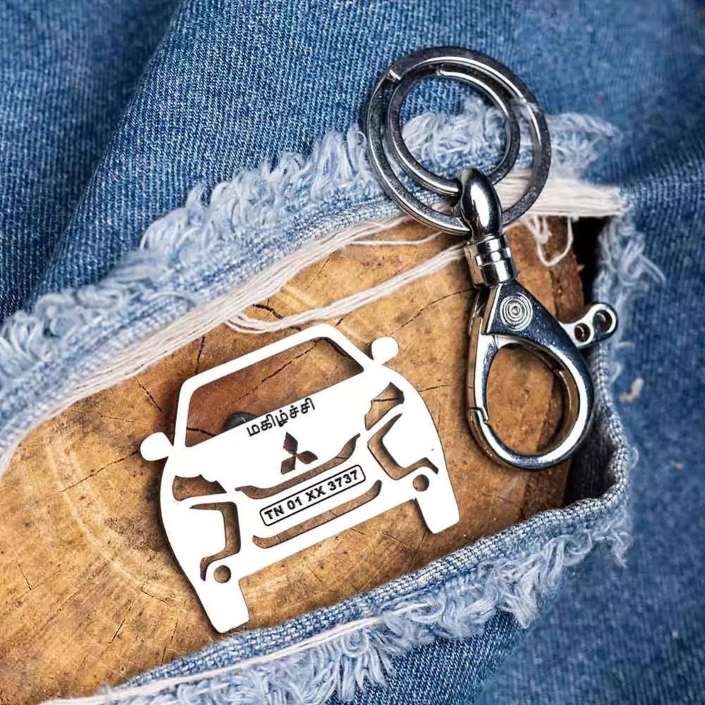 Mitsubishi Pajero Sport keychain, bold keepsake for off-road spirits