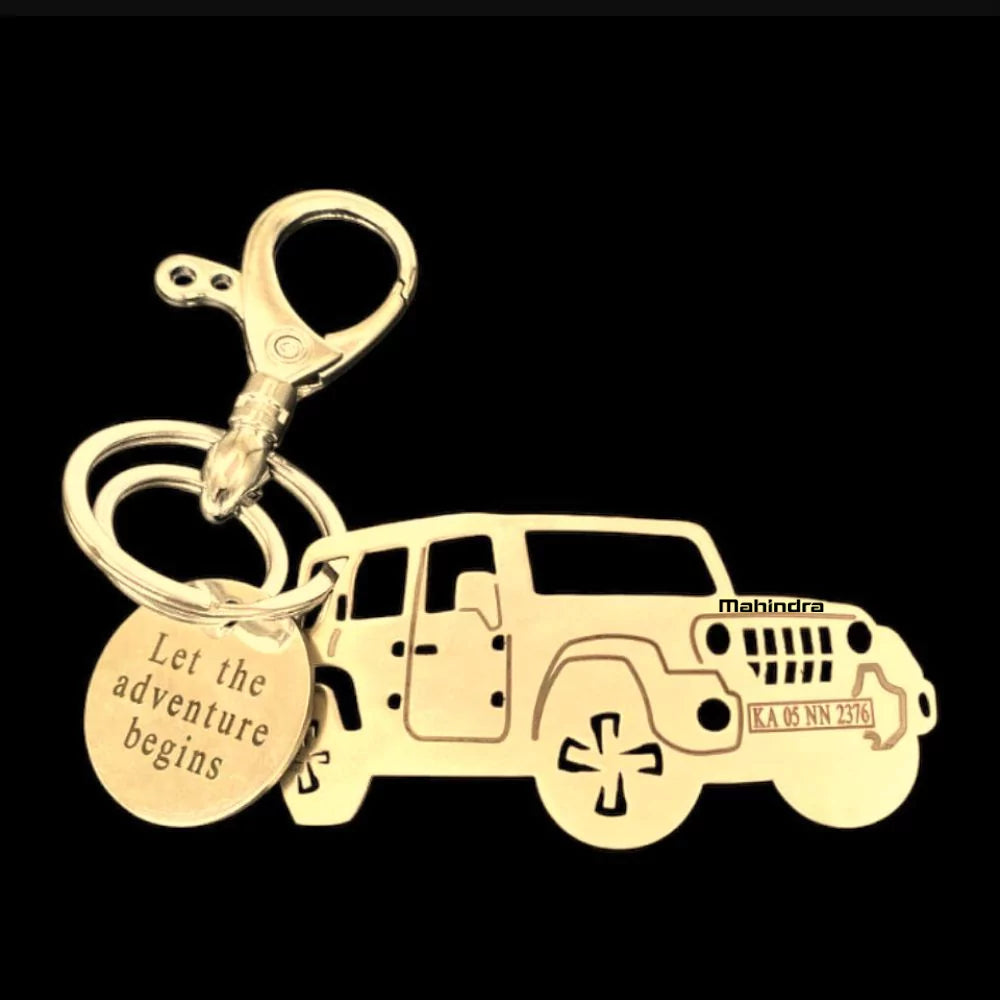 Custom name Mahindra Thar keyring for car lovers