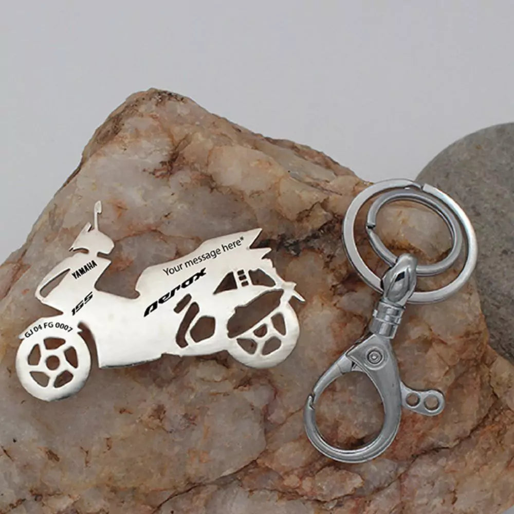 Premium metal keychain designed for Yamaha Aerox 155 riders