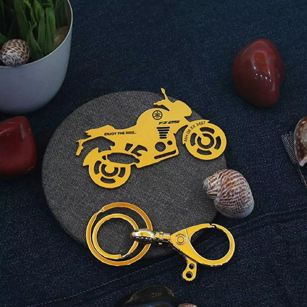 Personalized Yamaha FZ25 keychain with custom name engraving