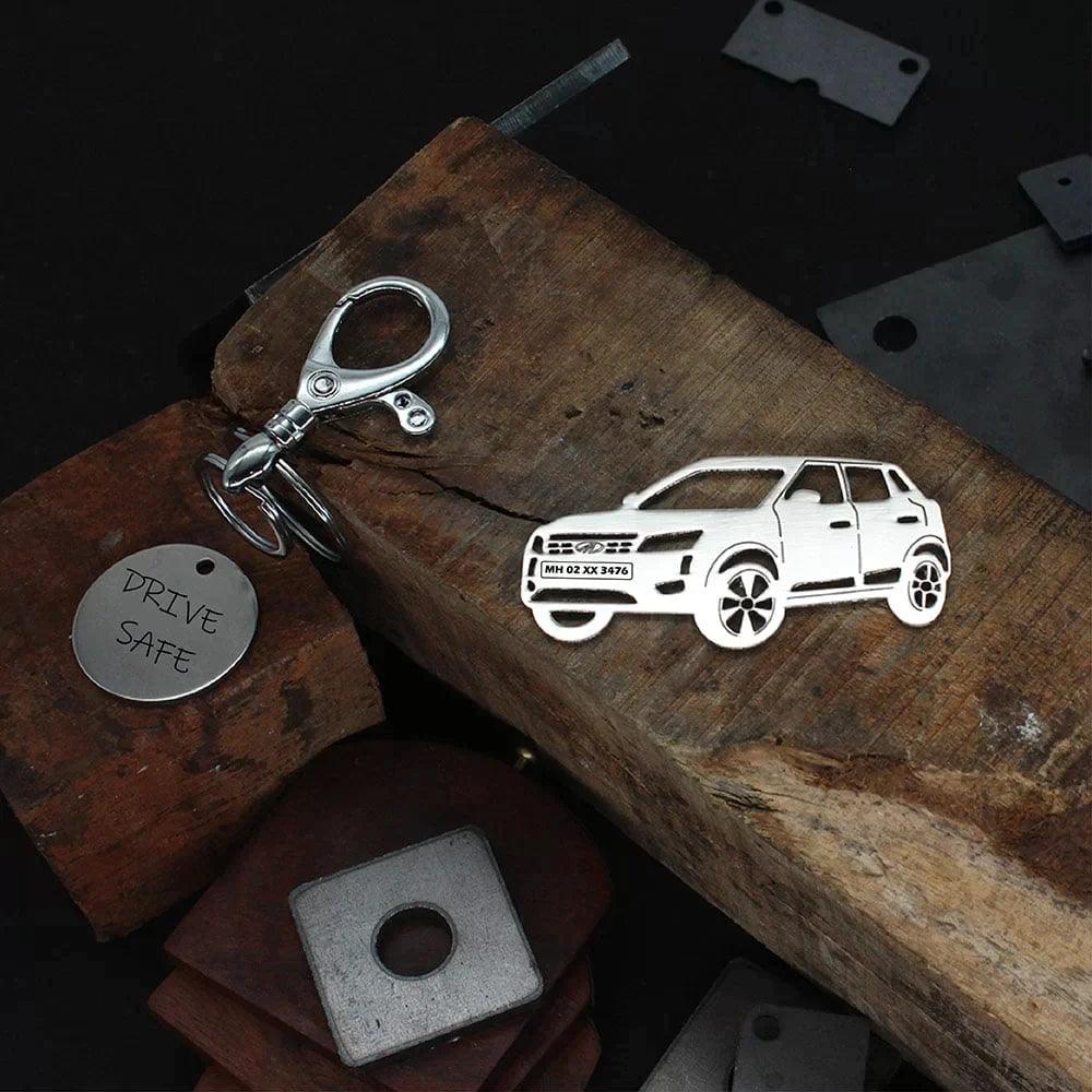 Personalised Car Keychain | Mahindra XUV 300 (New Logo) Personalised Car Keychain |