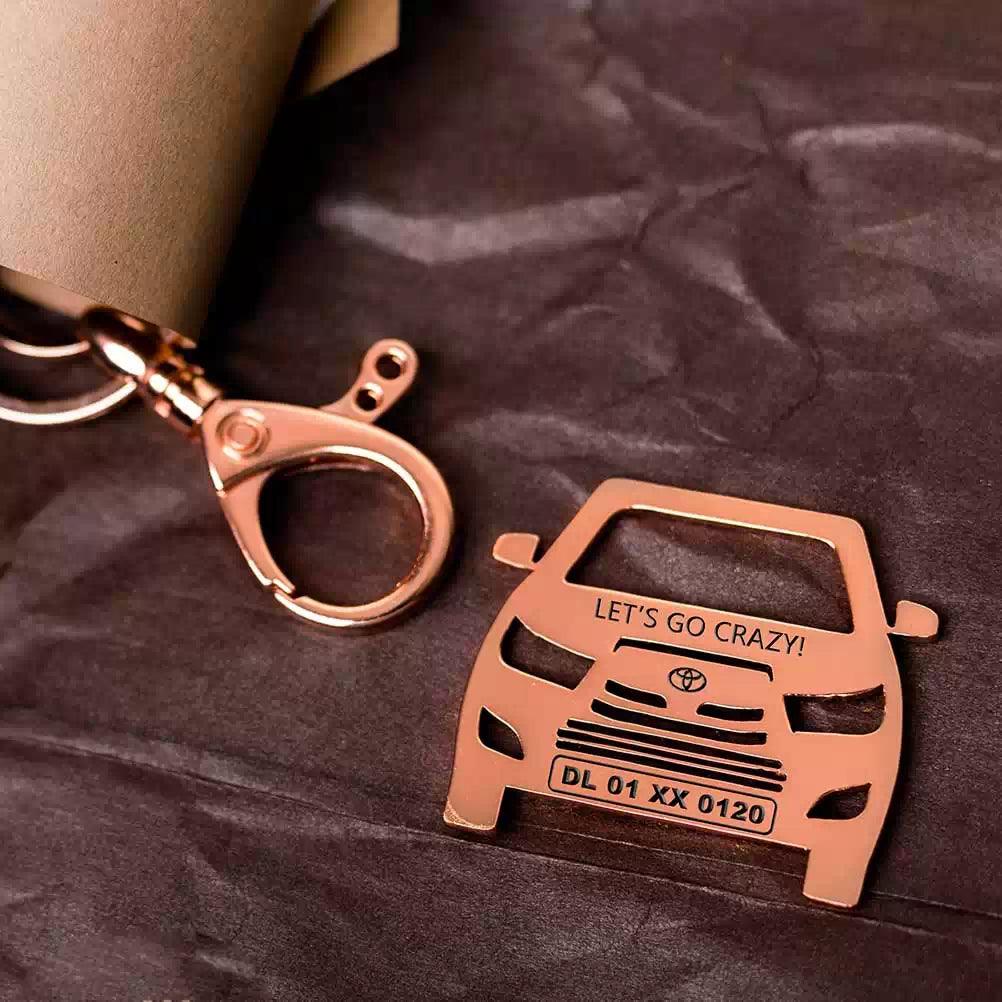 Premium stainless steel 304 Toyota Innova keychain in silver finish, close‑up of logo and metal texture